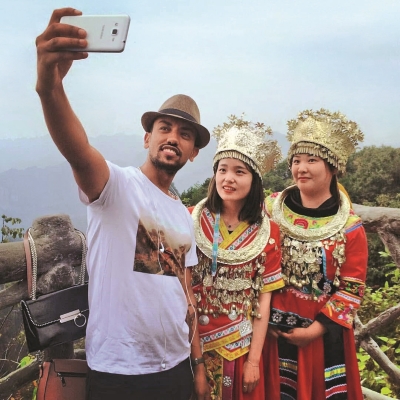 Assefa in Zhangjiajie.jpg